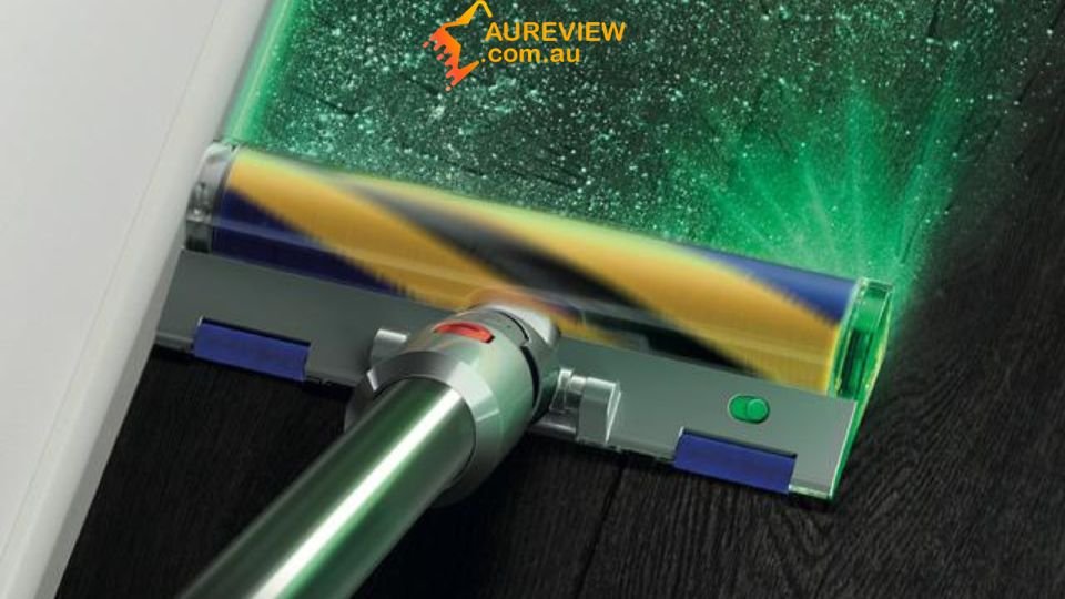 Reveals invisible dust for more precise cleaning
