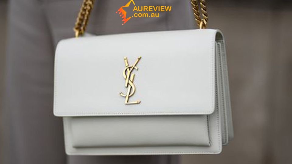 Minimalist style suited for daily wear